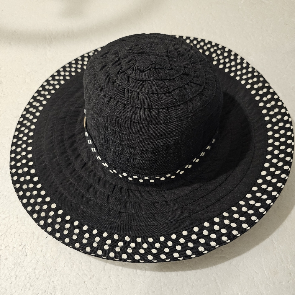 Sun Hat - Picture 3 of 5